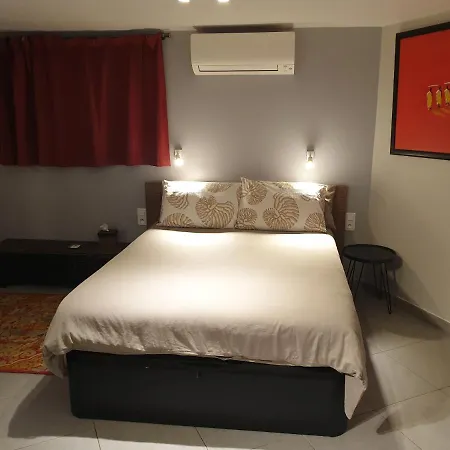 Silhouette Кап-д'Ай