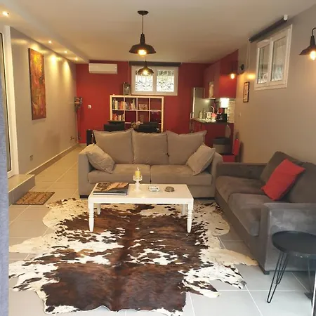 Апартаменты Silhouette *